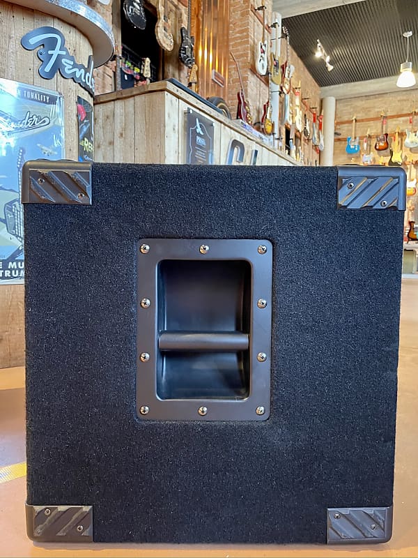 ベース EPIFANI UL2 210 Used Epifani UL2-210 Ultralight Series 2 Bass Cabinet
