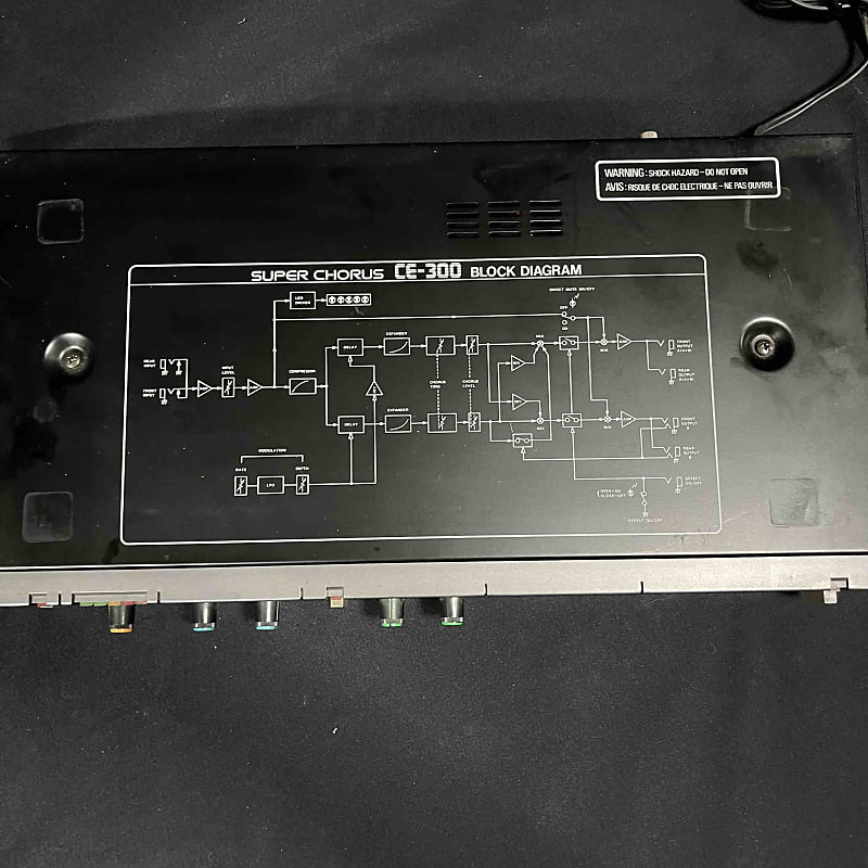 Boss CE-300 Super Chorus Guitar Effects Processor Made in Boss CE-300 Super Chorus Guitar Effects Processor Made in