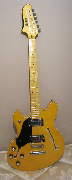 Fender starcaster left handed top