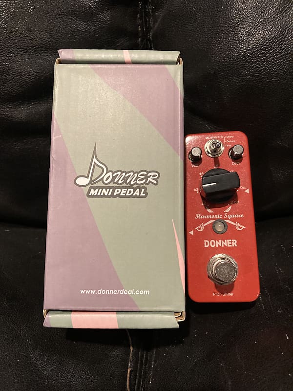 Donner Harmonic Square Octave Pedal Reverb
