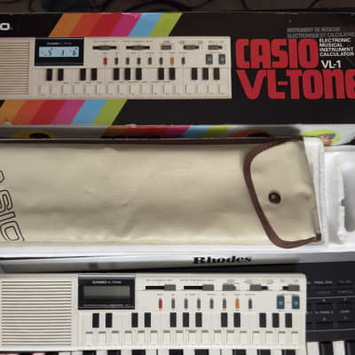 Casio VL-1 VL-Tone 29-Key Synthesizer Keyboard 1979 - 1984 - White