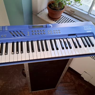 Korg 707 49-Key Synthesizer (Bright Blue) w/ Carrying Case