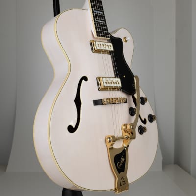 Guild X-175B Manhattan Limited Edition Faded White With Gold Hardware image 4