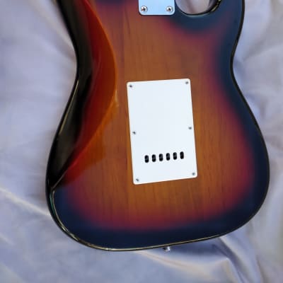 Stagg, LEFT HANDED Stratocaster Style Electric Guitar 2007, Tobacco Burst image 11