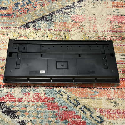 Yamaha PSR-E423 61-Key Portable Keyboard image 12