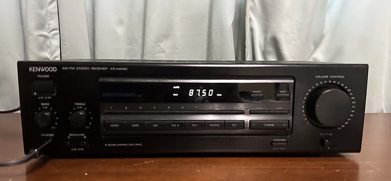 Kenwood KR-V8040 Stereo Receiver AM FM A/V TESTED Bundle outlet with Remote Vintage