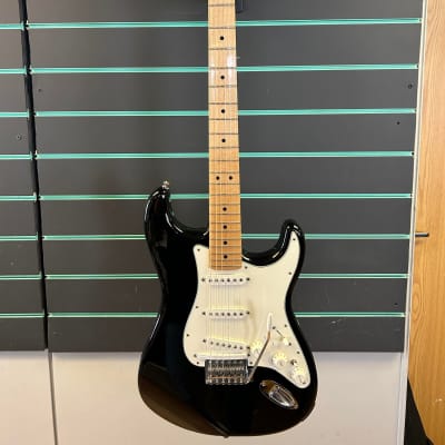 Fender Stratocaster Roland GC-1 Electric & Synth Guitar | eBay
