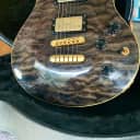 Peavey Signature Series Model - Quilted Maple Top - Gold Hardware - HSC