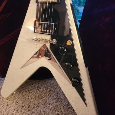 Gibson '58 Flying V 2021 Cookies and Cream 1 of 1 image 2