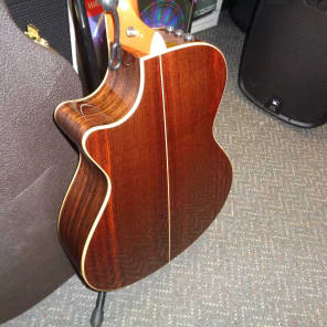 used Taylor 812ce Cutaway acoustic electric guitar with hardshell case image 9