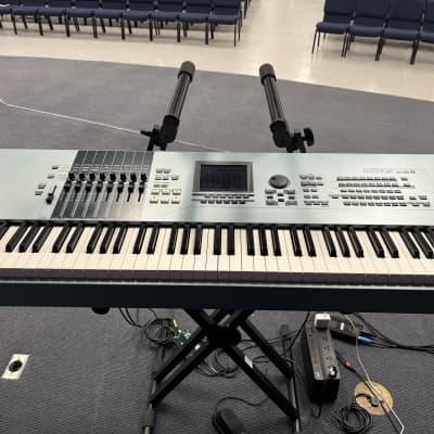 Yamaha Motif XS 8 Production Synthesizer 2000s - Gray
