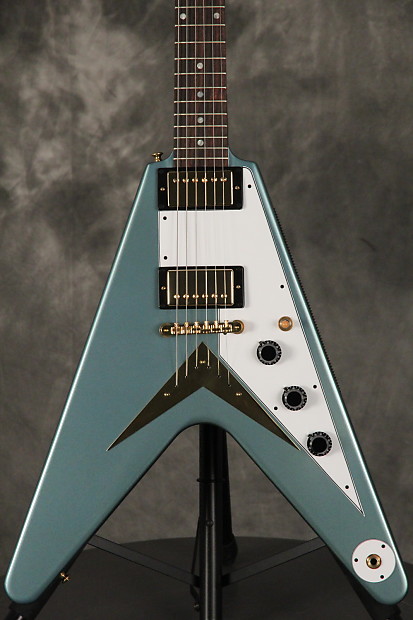 Gibson flying store v pelham blue