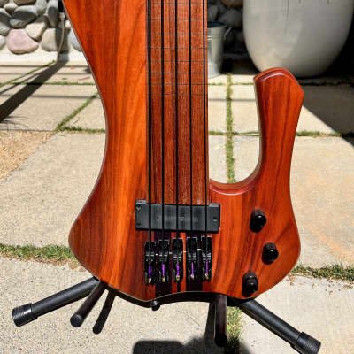 MG Bass MG-Fretless 5 String 2020 - Natural image 2