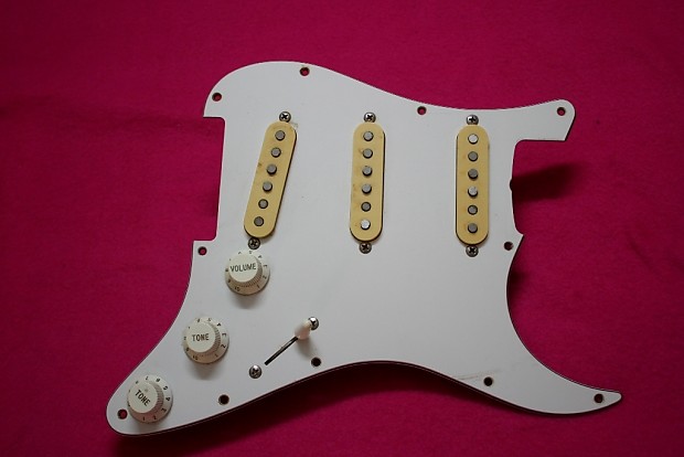 Fender Japan ST-62 Stratocaster Loaded pickguard 1992 Fender Japan ST-62 Stratocaster Loaded pickguard 1992