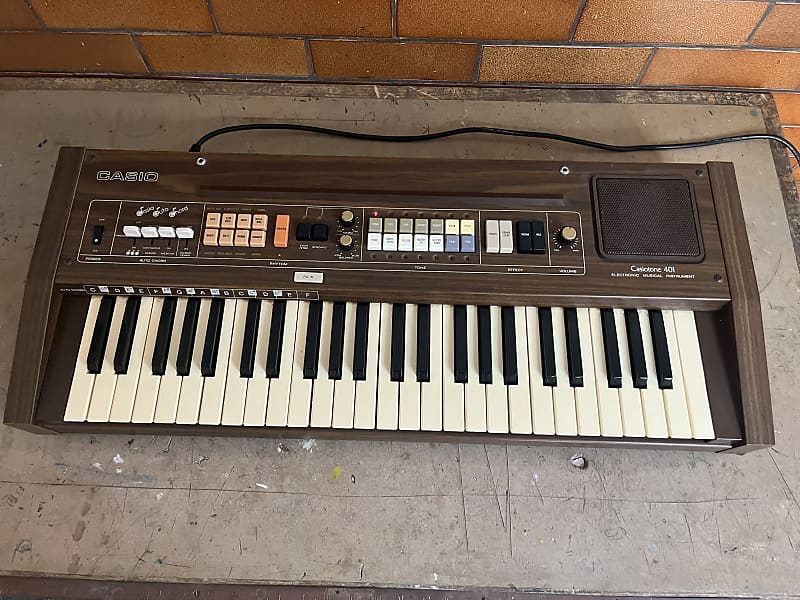 Casio CT-401 Casiotone 49-Key Synthesizer | Reverb