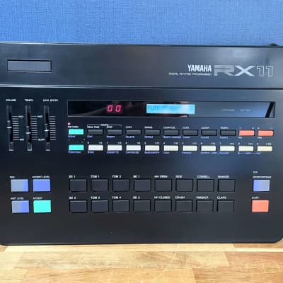 [Excellent] Yamaha RX11 Digital Rhythm Programmer - Black