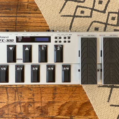 Roland FC-300 MIDI Footswitch Controller | Reverb