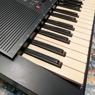Yamaha PSR-300M (PortaTone) 90s Keyboard Synthesizer image 5