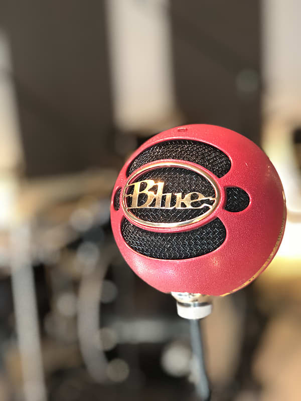 Blue Kickball Dynamic Mic | Reverb