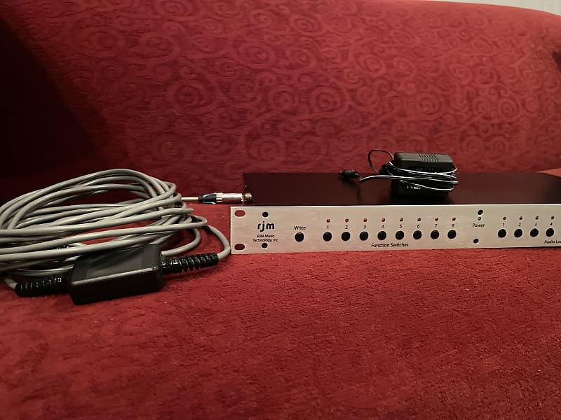 Rjm Rg-16 Effects and Amp Switching Unit - Nice Condition w/power Adaptor &  RRN