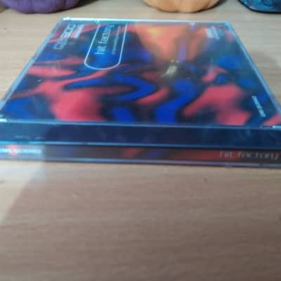 YAMAHA QS300 VOICE DATA DISK HIT FACTORY EMS QS3D002 PETER KRISCHKER 1995 SEALED NEW image 2