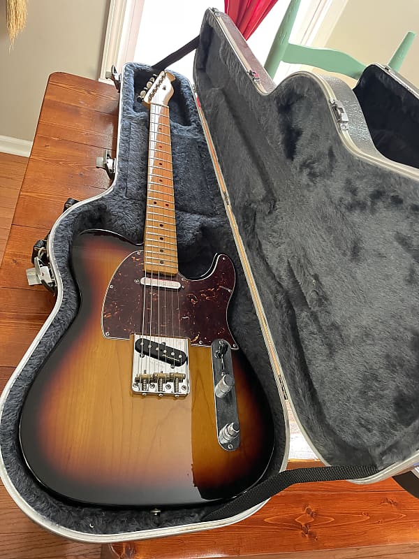 Fender Telecaster 2011 Special Edition Three Tone Sunburst image 1