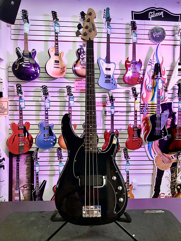 Peavey Forum Bass Guitar with Case, Made In The USA Pre Reverb