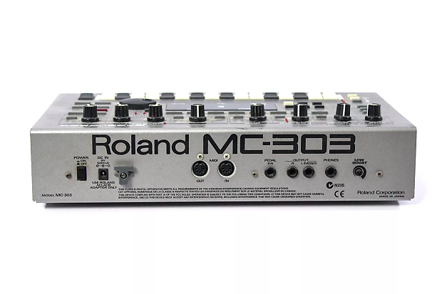 Roland MC-303 Groovebox 1990 - 1998 image 3