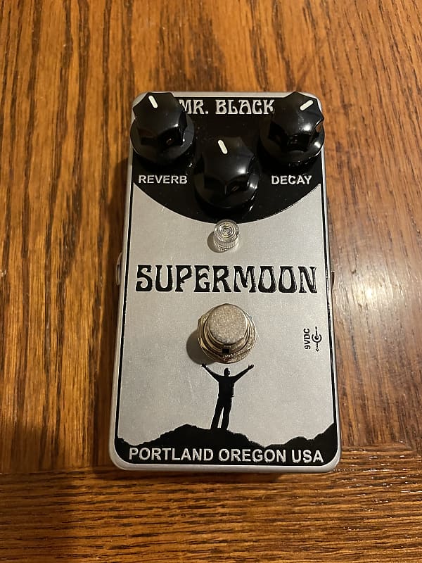 Mr. Black Supermoon