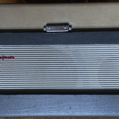 Voice of Music 8809/8810 - tube amp w extension speaker - exclnt shape - 1959 to 1961 - Grey w white lid image 4