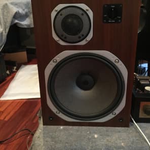 Yamaha NS-690 Three-way 'Bookshelf' loudspeakers - Mint Condition! Baby brother to the NS-1000 image 4