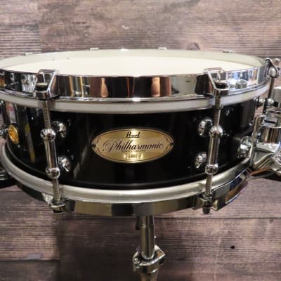Pearl 14 x 4 6Ply Maple Philharmonic Concert Snare Drum - High Gloss  Walnut
