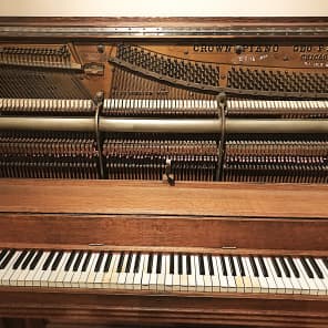 Crown shop upright piano