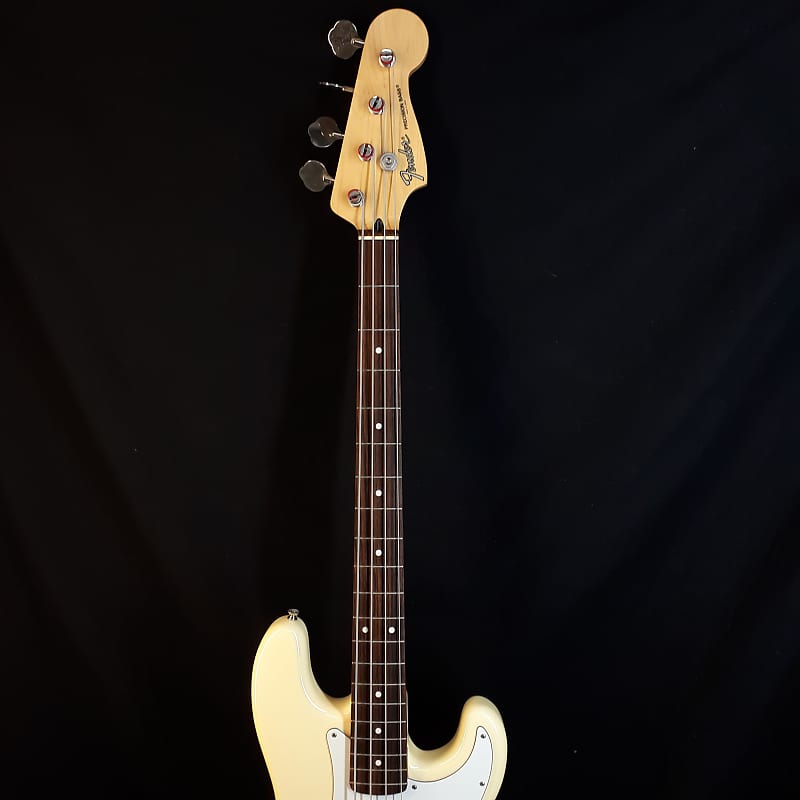 Fender Precision Bass Japan 2007-2010 - Vintage White