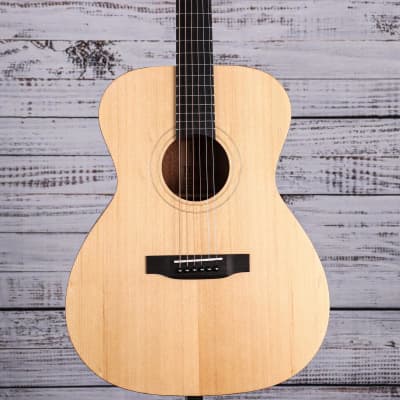 Teton STG10NT | Grand Concert Acoustic Guitar | Spruce/Mahogany for sale
