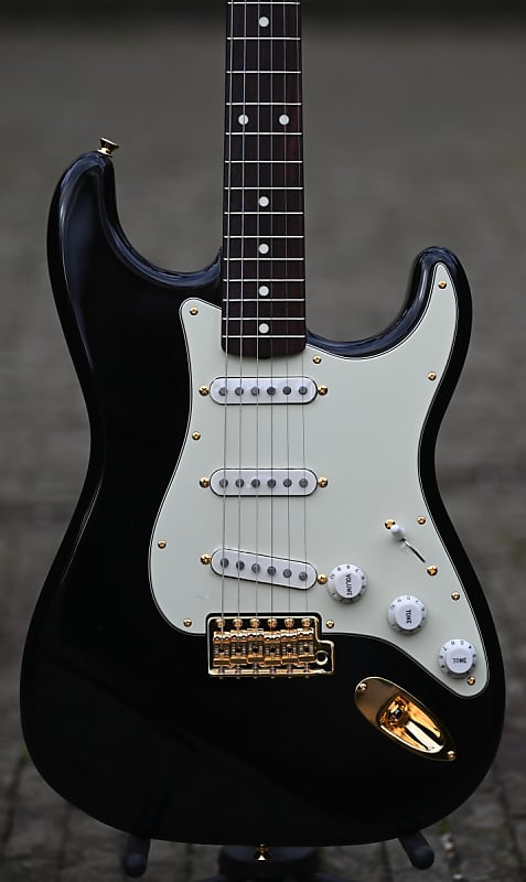 ギター Fender Traditional II 60s Stratocaster 2023 Fender Traditional II 60s Stratocaster Sunburst w/ Tags