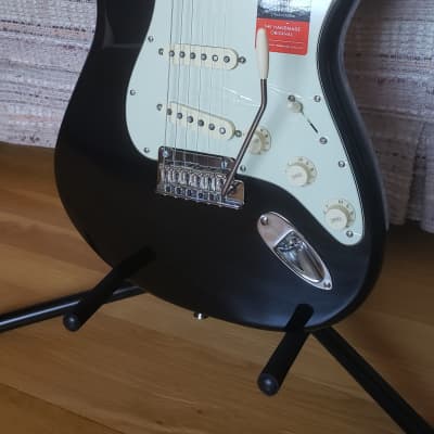 2020 Fender American Pro Stratocaster - Black image 2