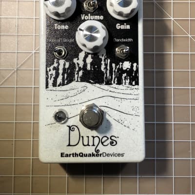 EarthQuaker Devices Dunes Mini Mega Ultimate Overdrive V2