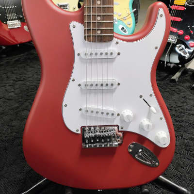 Squier - Stratocaster 2025 - Matte Dakota Red | Reverb