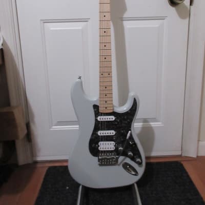 ~Cashified~ Kramer Strat-Style Pewter Rock 'n' Roller image 4