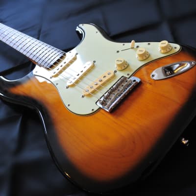 Fender Janpanese Stratocaster 1982 Gloss Tobacco Sunburst image 6