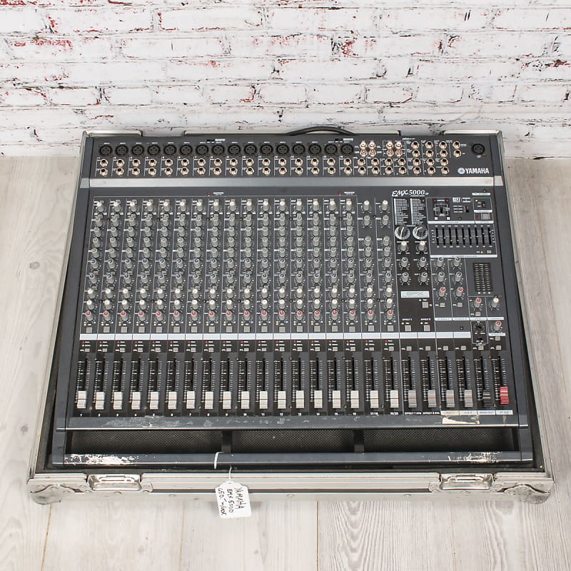 Yamaha - EMX5000 - 20-Channel Powered Mixer w/ Road Case - Used