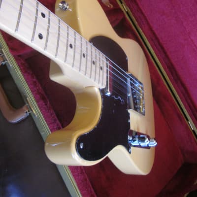 Used Left-Handed Fender Telecaster Electric Guitar Butterscotch Blonde w/ Black Pickguard w/ Hard Case Made in Japan image 16