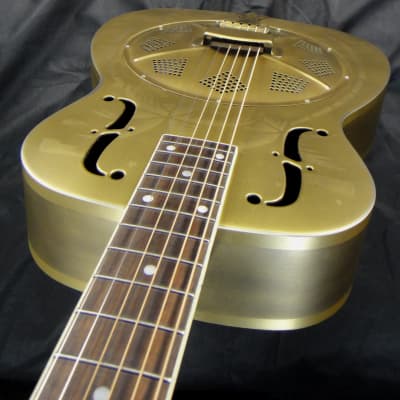 Immagine Duolian 'O'  'Islander' Resonator Guitar - Antique Brass - 5