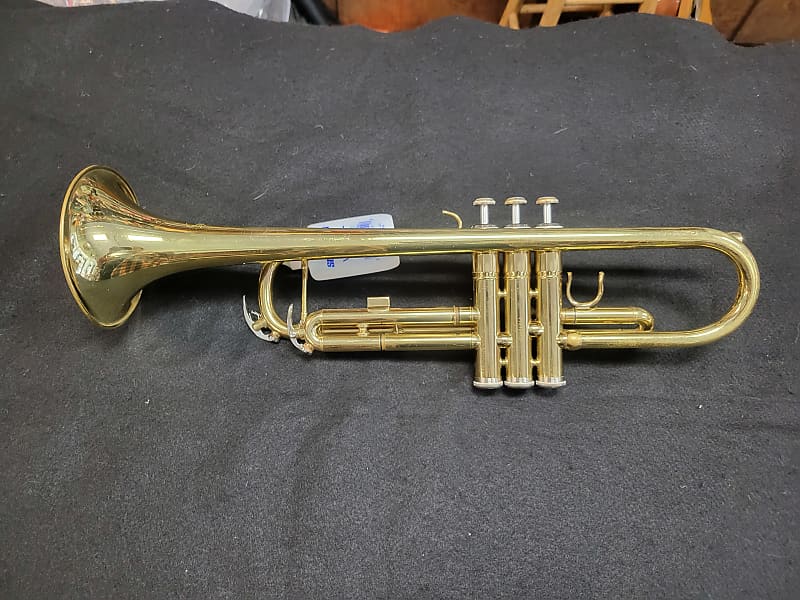 Etude V1212085 student Trumpet light brass image 1