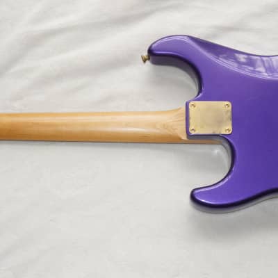 Fernandes Stratocaster / Strat FST-55 Metallic Purple Floyd Fernandes Stratocaster / Strat FST-55 Metallic Purple Floyd