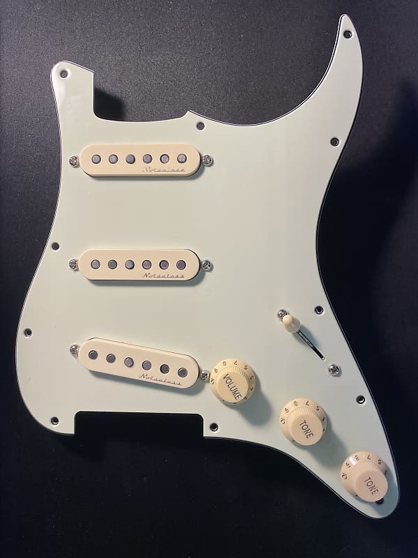 Fender Stratocaster Loaded Pickguard Vintage Noiseless Mint Grn 3Ply 11 Hole image 1