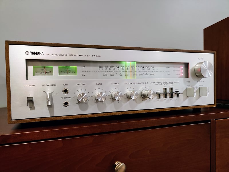 Gorgeous Yamaha CR-800 Vintage Stereo Receiver Amplifier