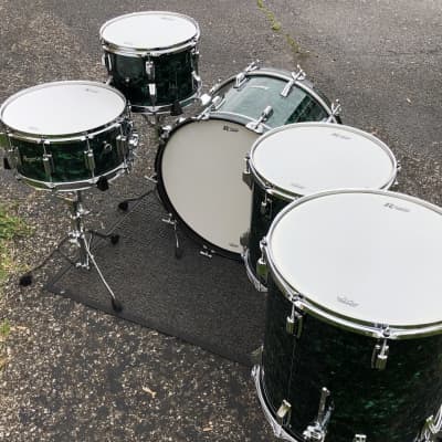 Rogers USA Covington Drum Set 5pc Green Marine Pearl 22" Exclusive Shell Pack image 7