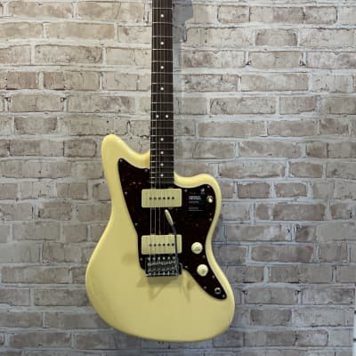 Fender American Performer Jazzmaster with Rosewood Fretboard - Vintage White (King Of Prussia, PA) image 1